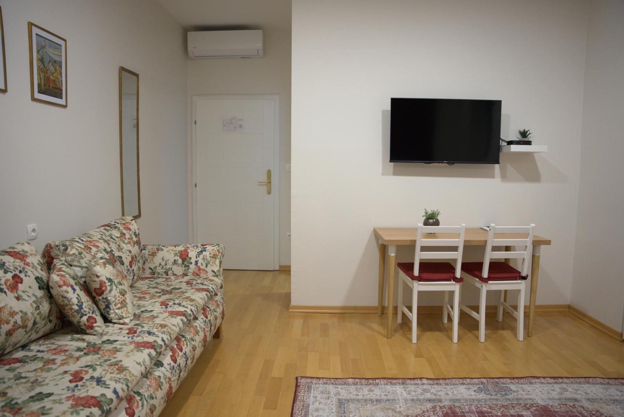 Boutique Hostel Livia Metković Dış mekan fotoğraf